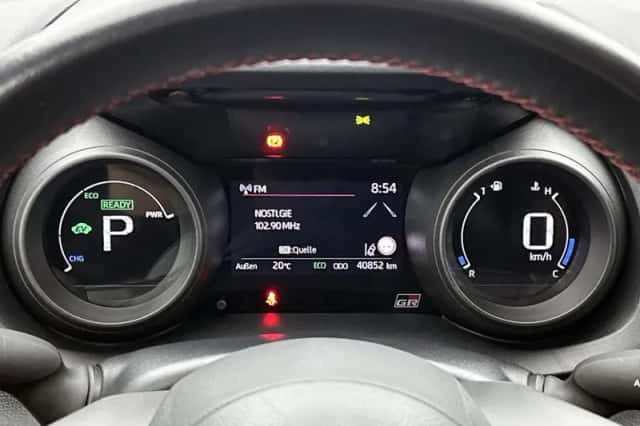 Toyota Yaris (2022) thumbnail 5
