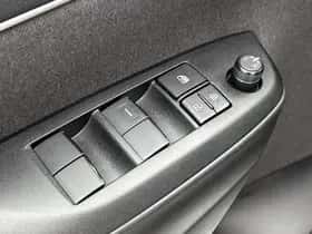 Toyota Yaris (2025) thumbnail 20