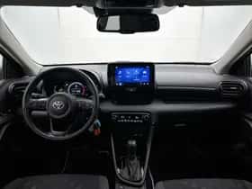 Toyota Yaris (2025) thumbnail 4