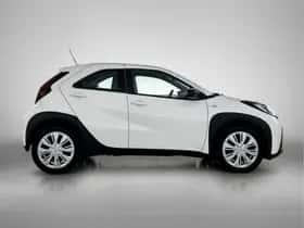 Toyota Aygo (2022) thumbnail 11