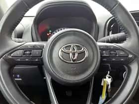 Toyota Aygo (2022) thumbnail 17