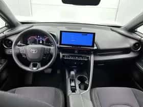 Toyota C-HR (2024) thumbnail 5