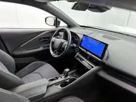 Toyota C-HR (2024) thumbnail 7