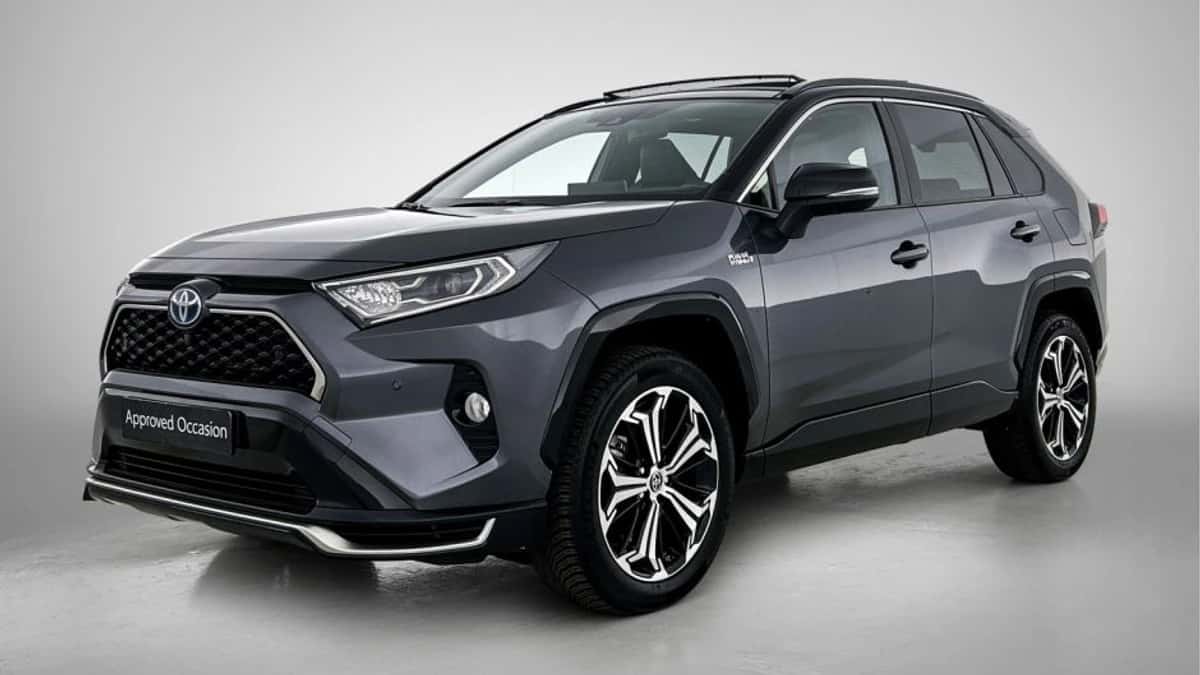 Toyota RAV4 (2022) — foto 1