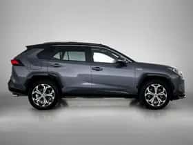 Toyota RAV4 (2022) thumbnail 12