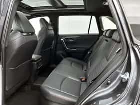Toyota RAV4 (2022) thumbnail 17