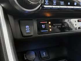 Toyota RAV4 (2022) thumbnail 19