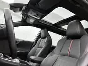 Toyota RAV4 (2022) thumbnail 4
