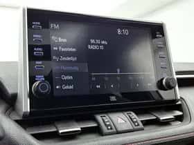 Toyota RAV4 (2022) thumbnail 8