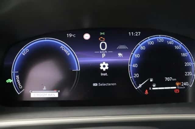 Toyota Corolla_Cross (2025) thumbnail 6
