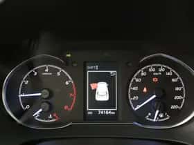 Toyota Yaris (2017) thumbnail 19