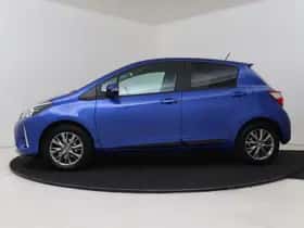 Toyota Yaris (2017) thumbnail 3