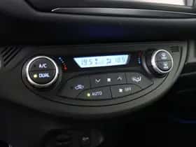 Toyota Yaris (2017) thumbnail 23