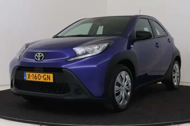 Toyota Aygo (2023) thumbnail 1