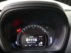 Toyota Aygo (2023) thumbnail 19