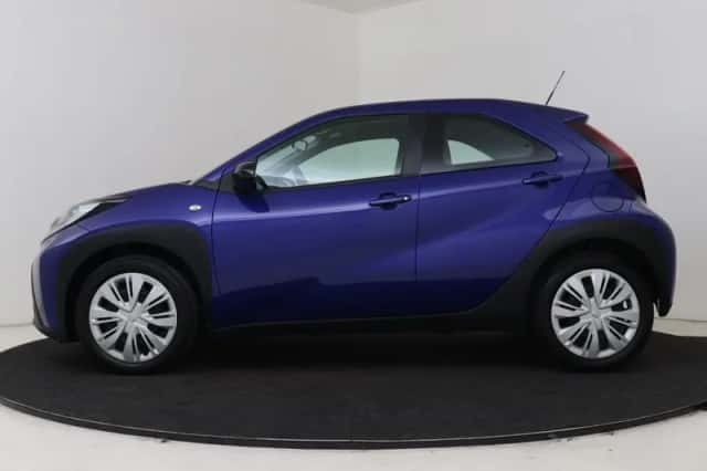 Toyota Aygo (2023) thumbnail 3