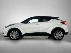 Toyota C-HR (2022) thumbnail 3