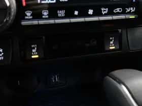 Toyota RAV4 (2025) thumbnail 18