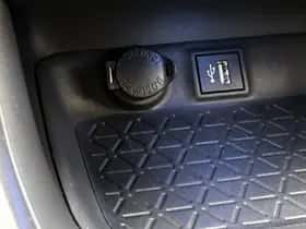 Toyota RAV4 (2025) thumbnail 24
