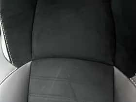 Toyota RAV4 (2025) thumbnail 35