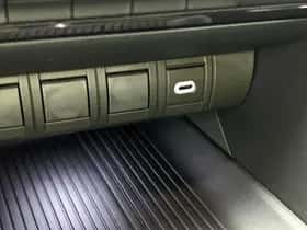 Toyota C-HR (2025) thumbnail 25