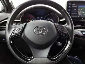 Toyota C-HR (2021) thumbnail 17
