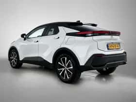Toyota C-HR (2025) thumbnail 13