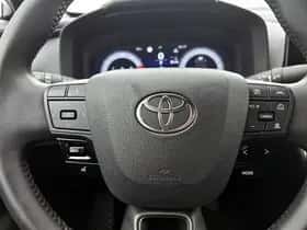 Toyota C-HR (2025) thumbnail 17
