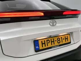 Toyota C-HR (2025) thumbnail 18
