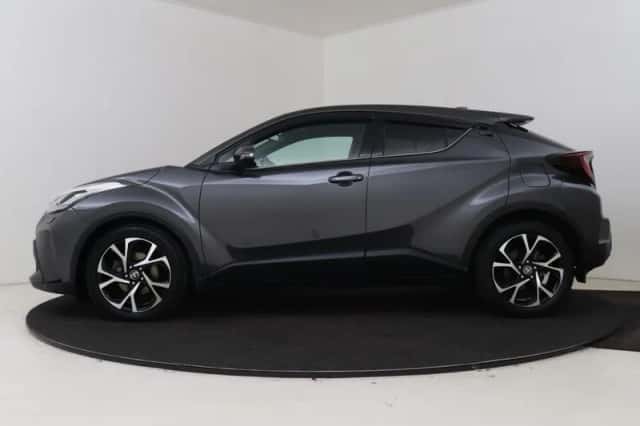 Toyota C-HR (2021) thumbnail 3