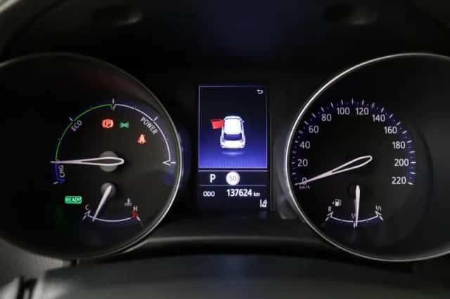 Toyota C-HR (2021) thumbnail 5