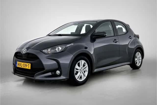 Toyota Yaris (2025) thumbnail 1