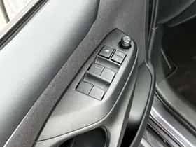 Toyota Yaris (2025) thumbnail 21