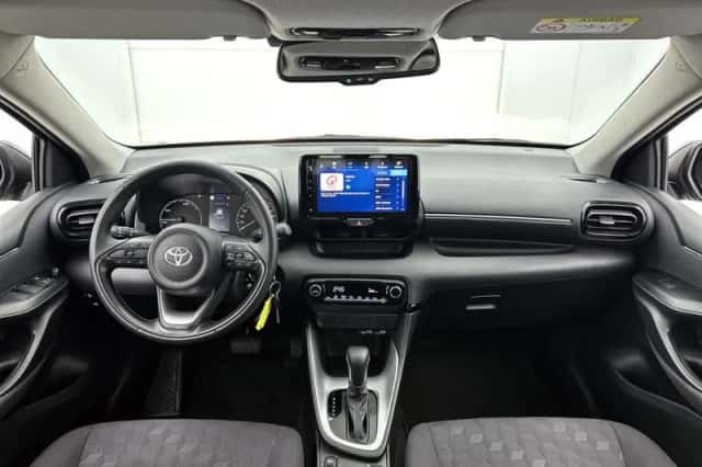 Toyota Yaris (2025) thumbnail 4