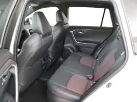Toyota RAV4 (2025) thumbnail 30