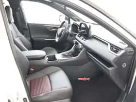Toyota RAV4 (2025) thumbnail 31