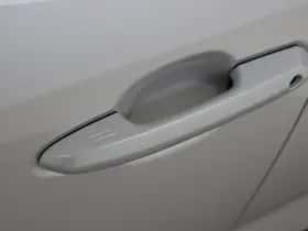 Toyota RAV4 (2025) thumbnail 38