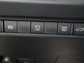 Toyota RAV4 (2025) thumbnail 6