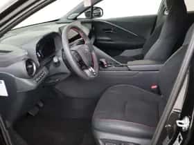 Toyota C-HR (2025) thumbnail 33