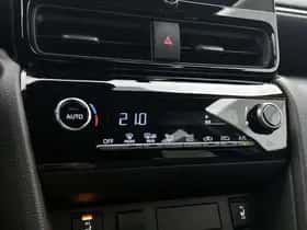 Toyota Yaris_Cross (2025) thumbnail 9