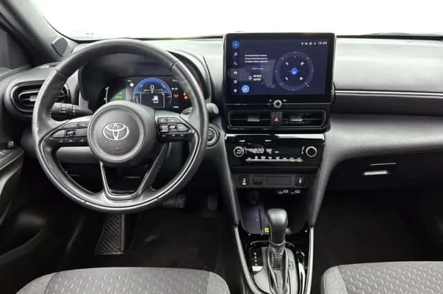 Toyota Yaris_Cross (2025) thumbnail 4