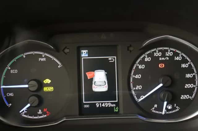 Toyota Yaris (2017) thumbnail 5