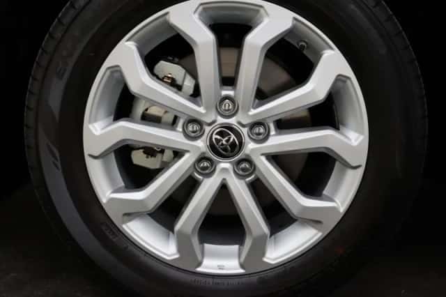 Toyota Corolla_Cross (2025) thumbnail 5