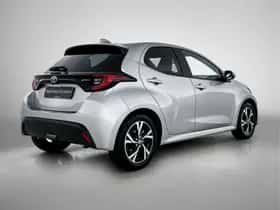 Toyota Yaris (2025) thumbnail 2