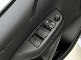 Toyota Yaris (2025) thumbnail 24