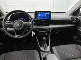 Toyota Yaris (2025) thumbnail 4