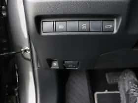 Toyota RAV4 (2019) thumbnail 13
