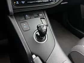 Toyota Auris (2018) thumbnail 10