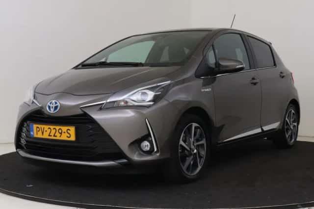 Toyota Yaris (2017) thumbnail 1