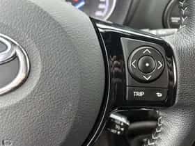 Toyota Yaris (2019) thumbnail 14